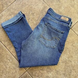 Excellent - Levi Signature Modern Capri